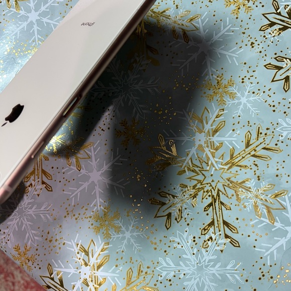 Gold iPhone 8 Plus Back Housing  Replacement Good Condition - Picture 4 of 5